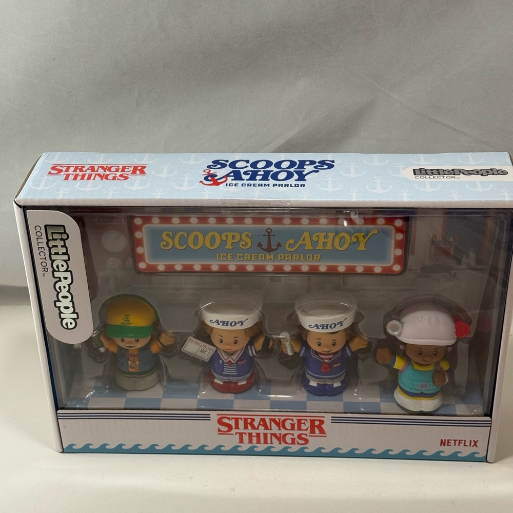 Stranger Things Scoops Ahoy Fisher Price Collectible Toy Set - Multicolor - Picture 6 of 6